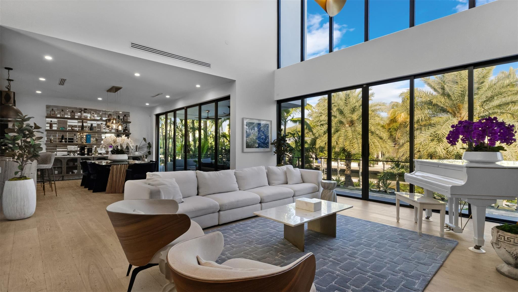 RIO VISTA ISLES - Residential