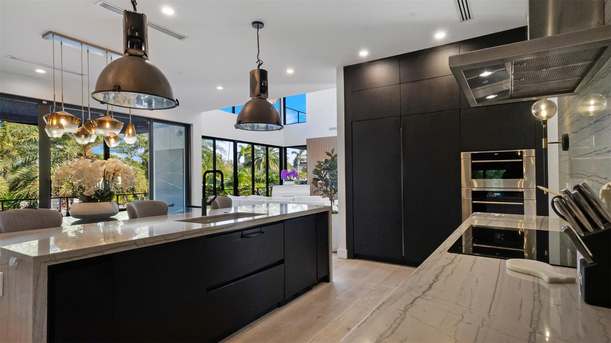 RIO VISTA ISLES - Residential