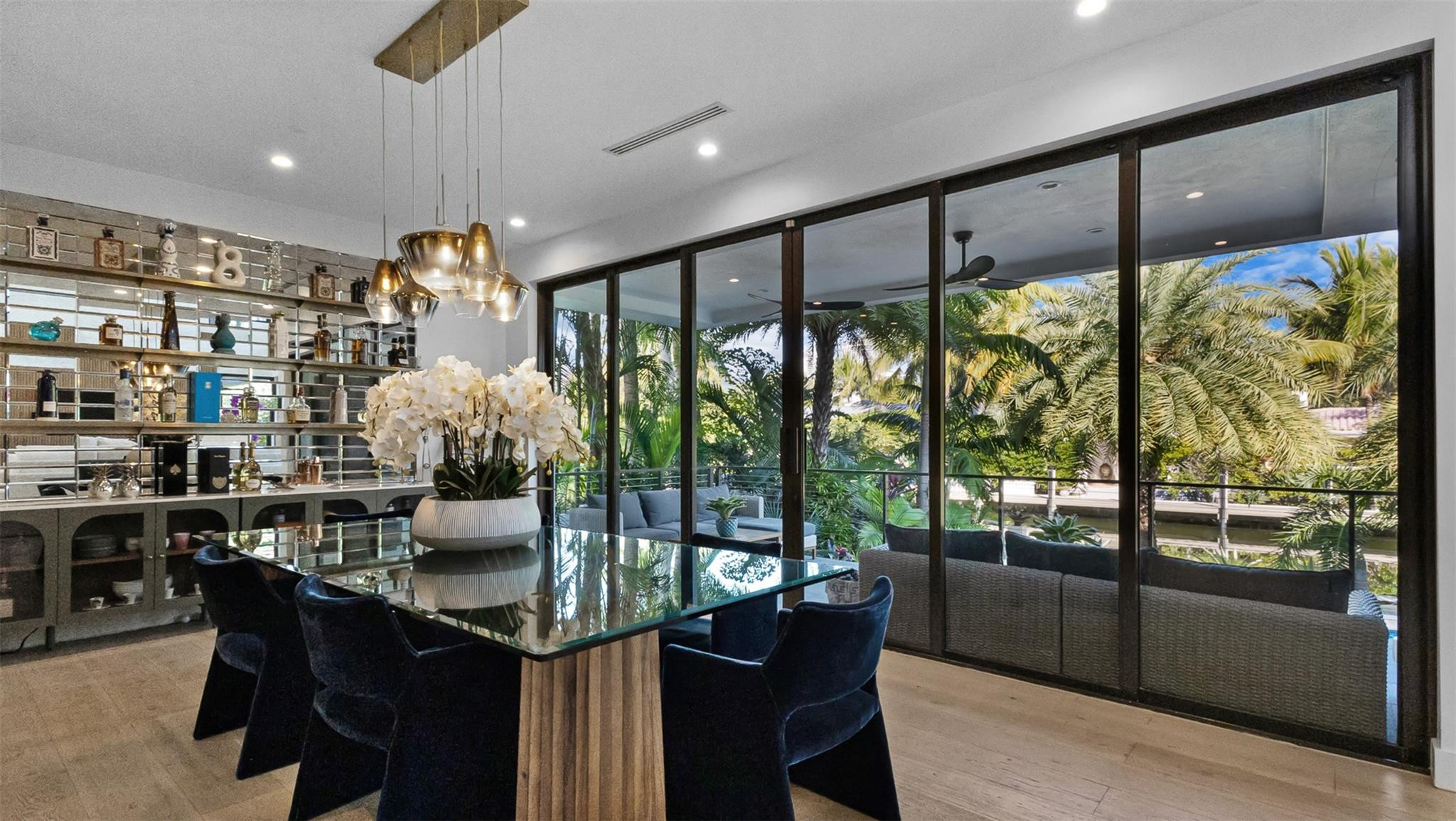 RIO VISTA ISLES - Residential