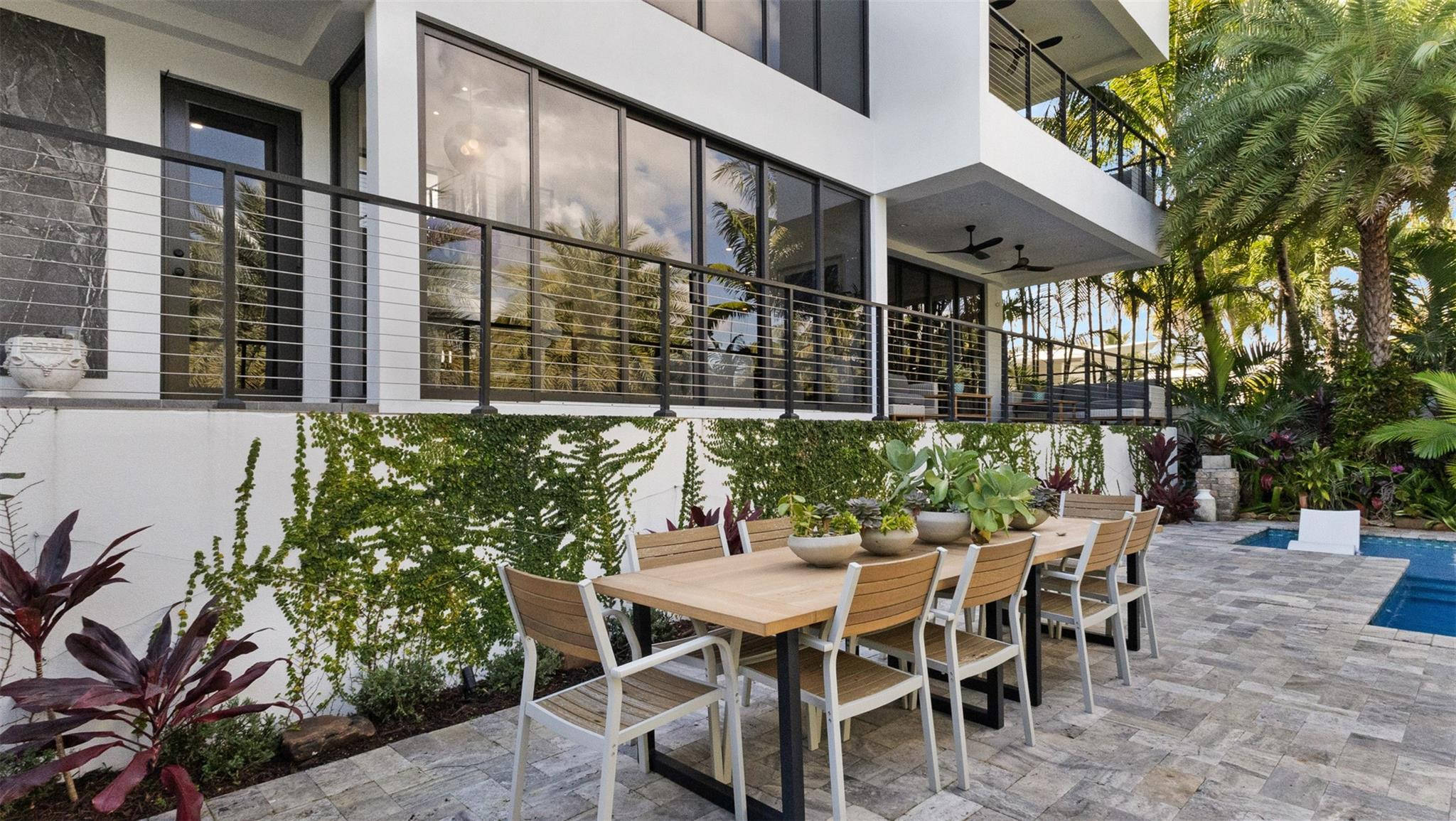 RIO VISTA ISLES - Residential