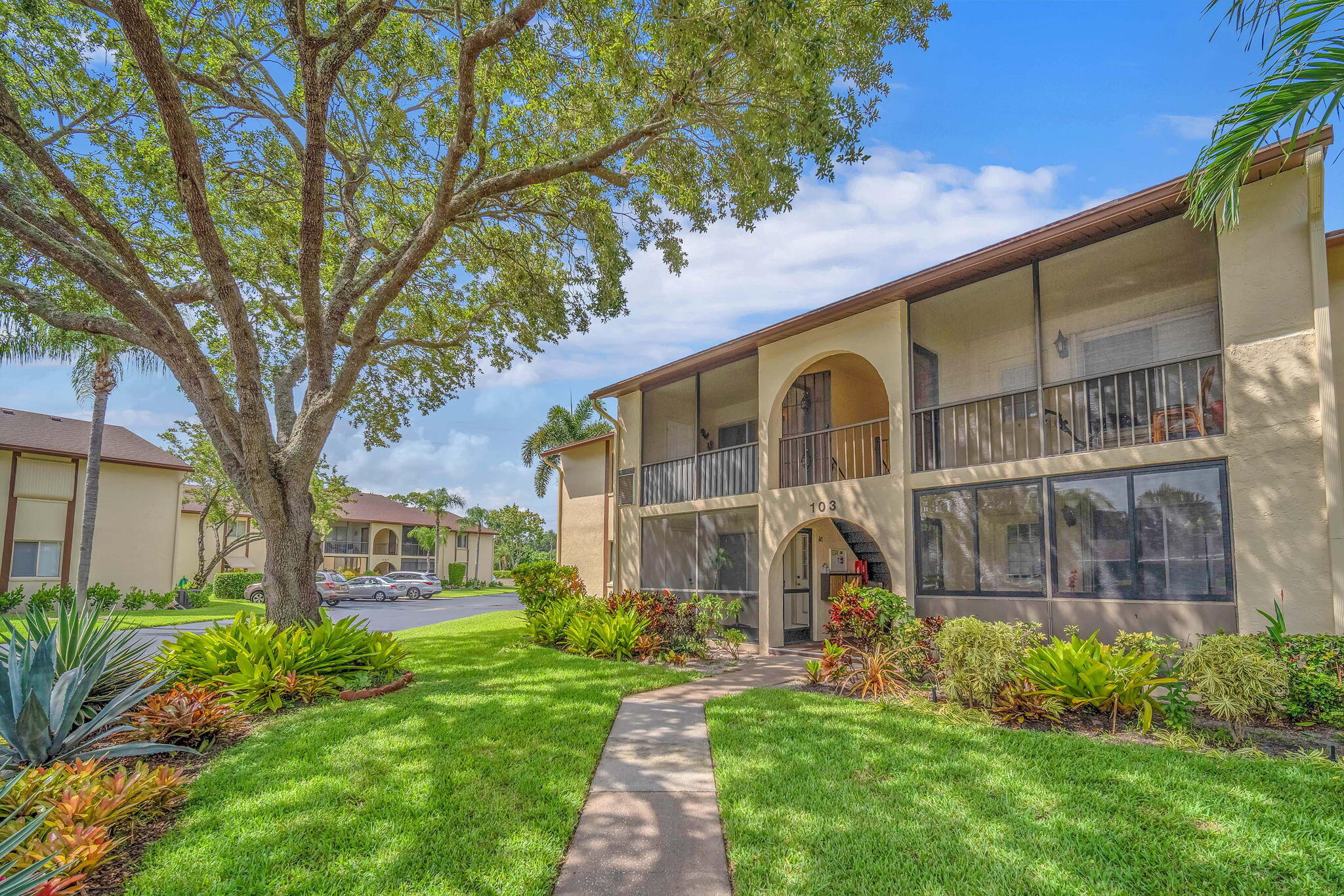 PINE RIDGE SOUTH I CONDO - Residential