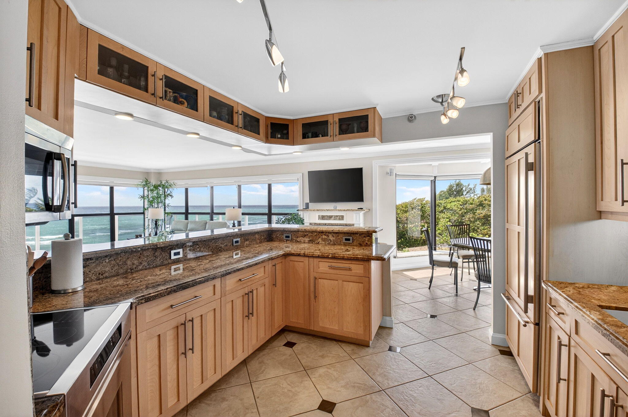 PARKER HIGHLAND CONDO - Residential