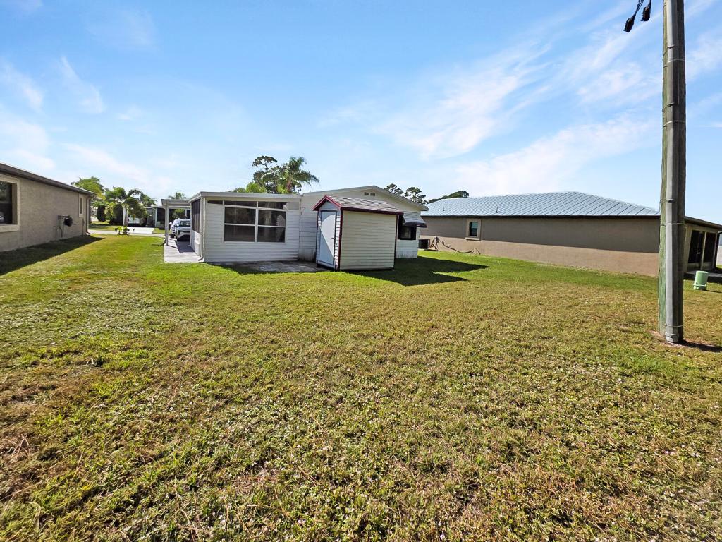 Spanish Lakes - Residential