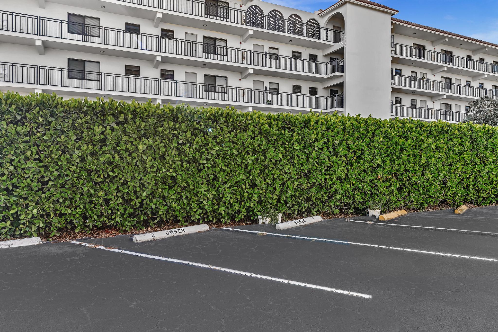 PALM ROYAL APTS INC CONDO - Residential