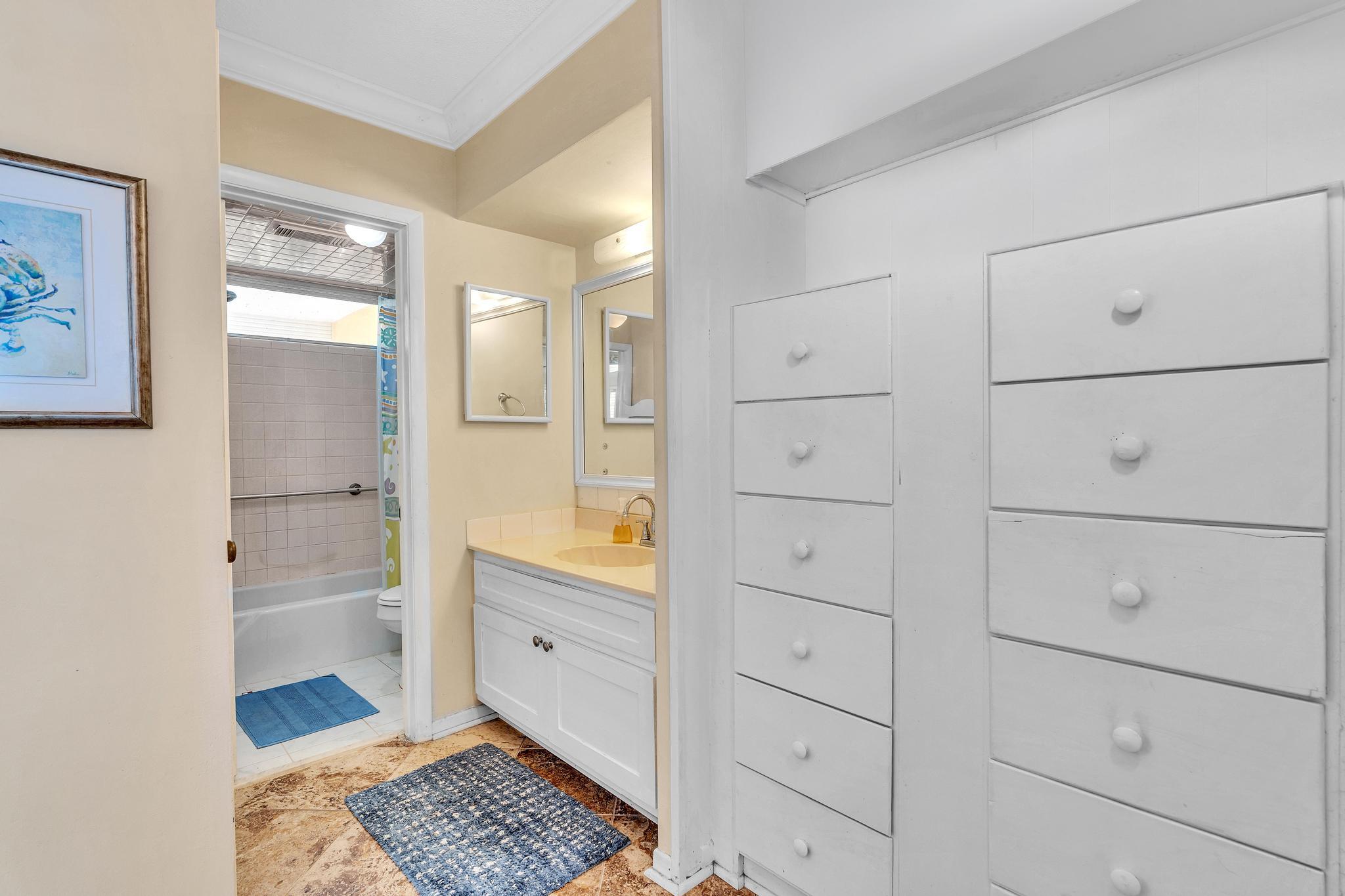 PALM ROYAL APTS INC CONDO - Residential