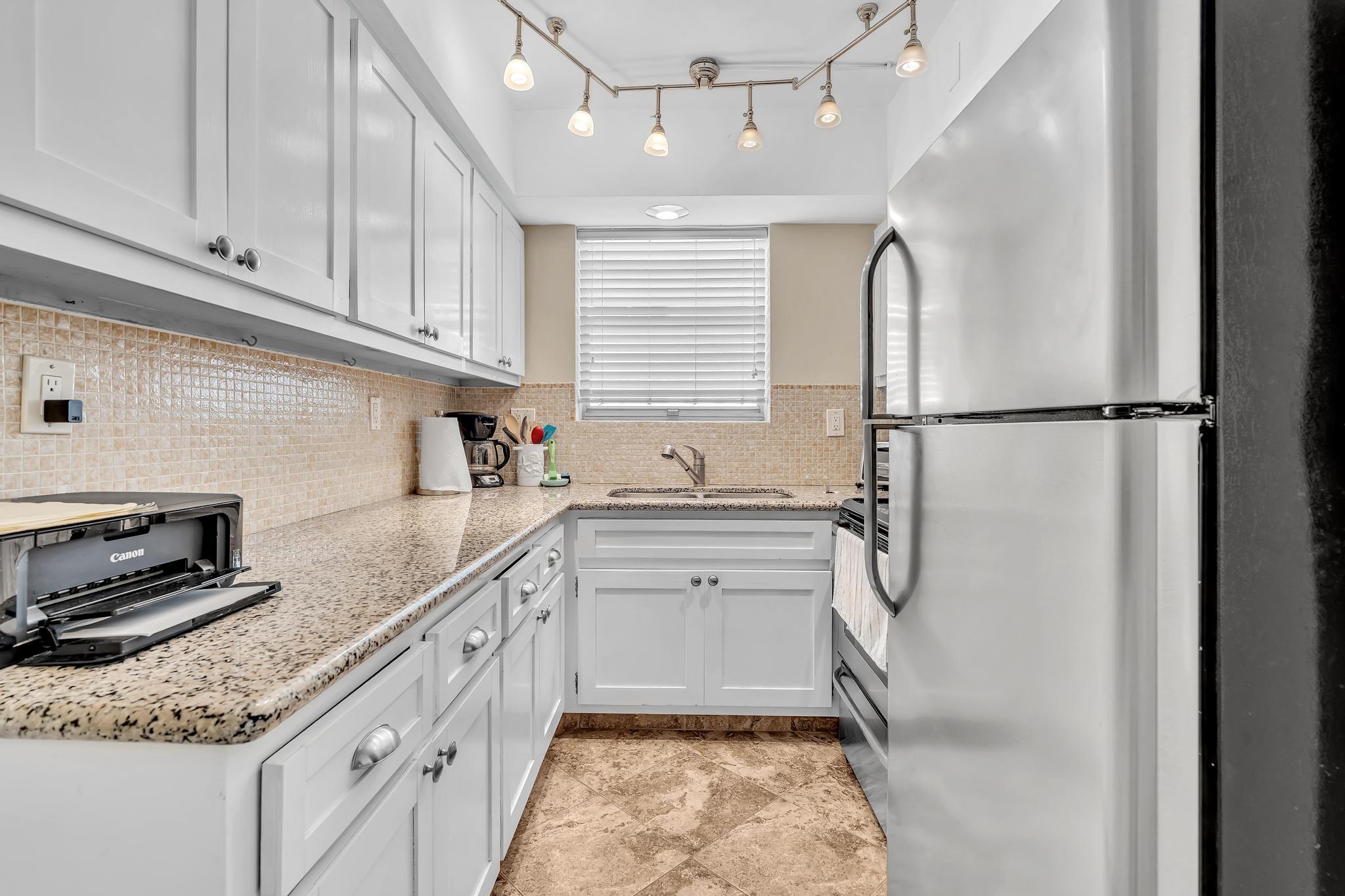 PALM ROYAL APTS INC CONDO - Residential