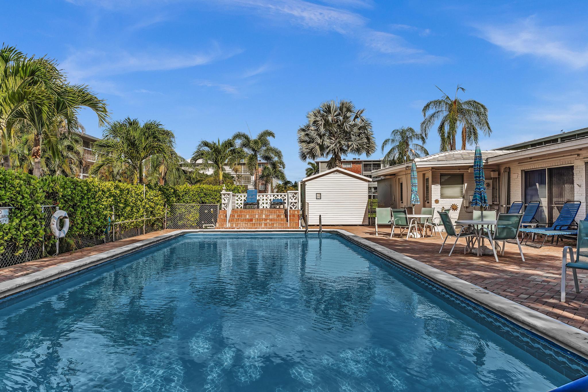 PALM ROYAL APTS INC CONDO - Residential