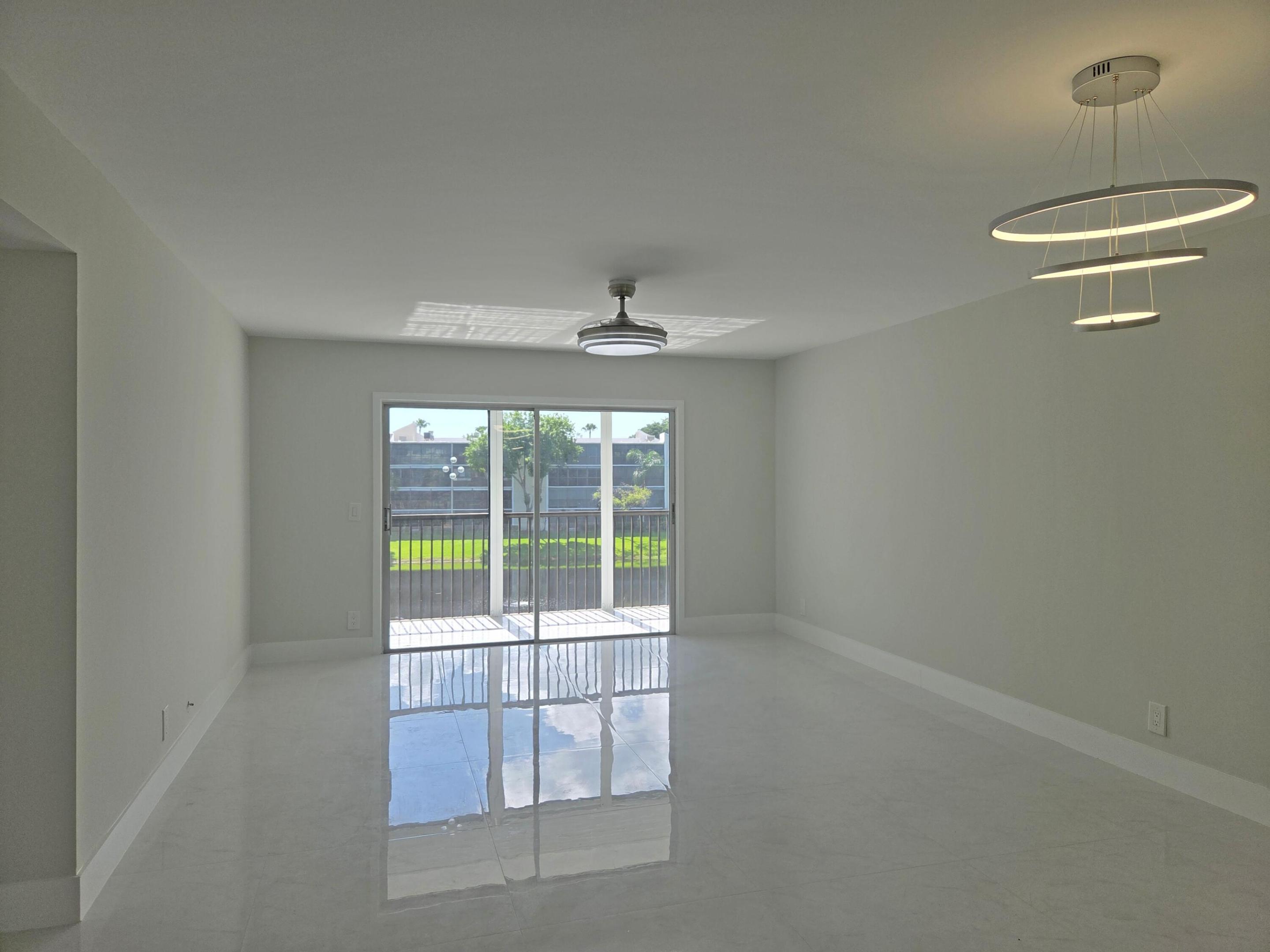 Huntington Lakes - Residential