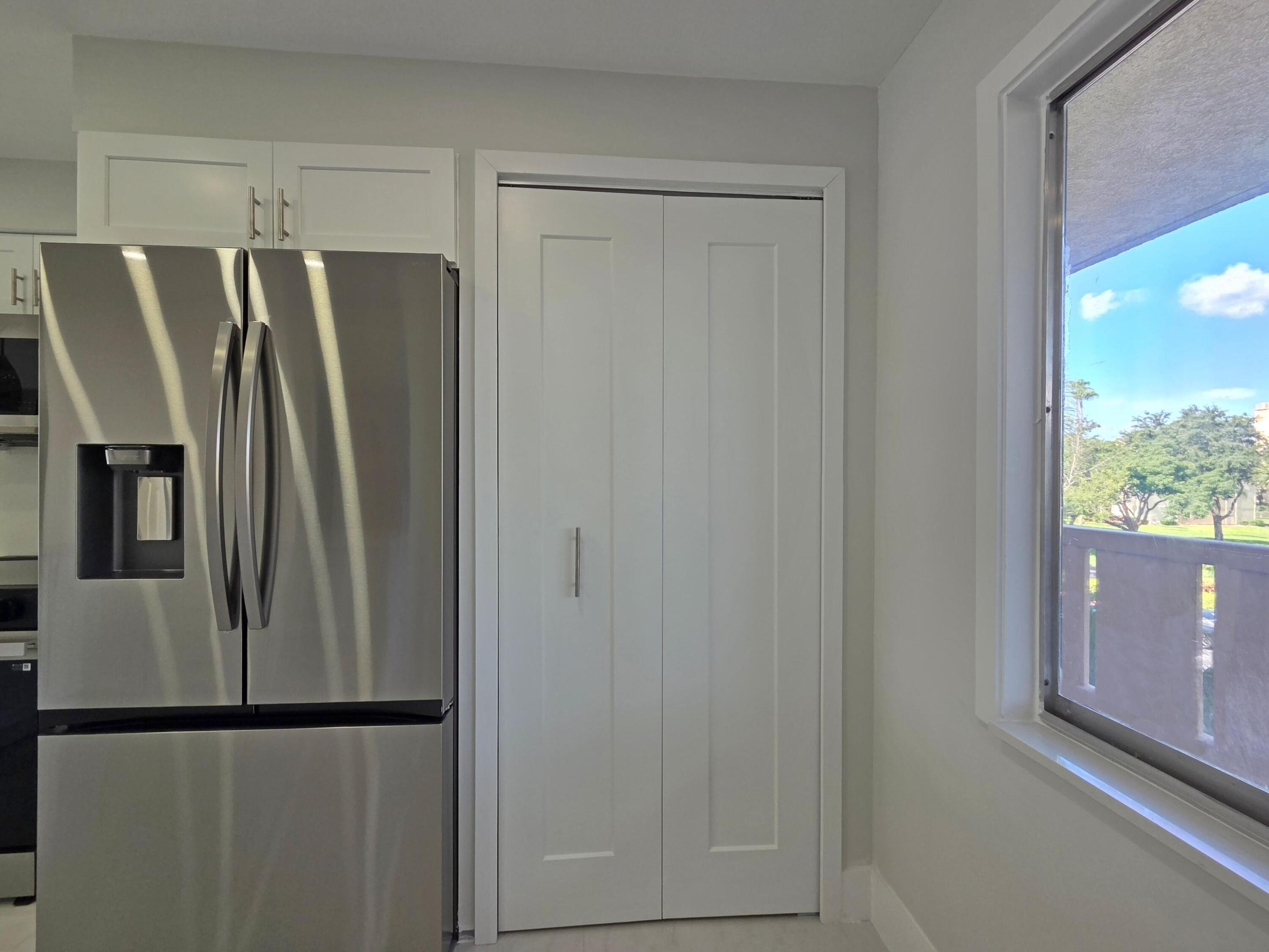 Huntington Lakes - Residential