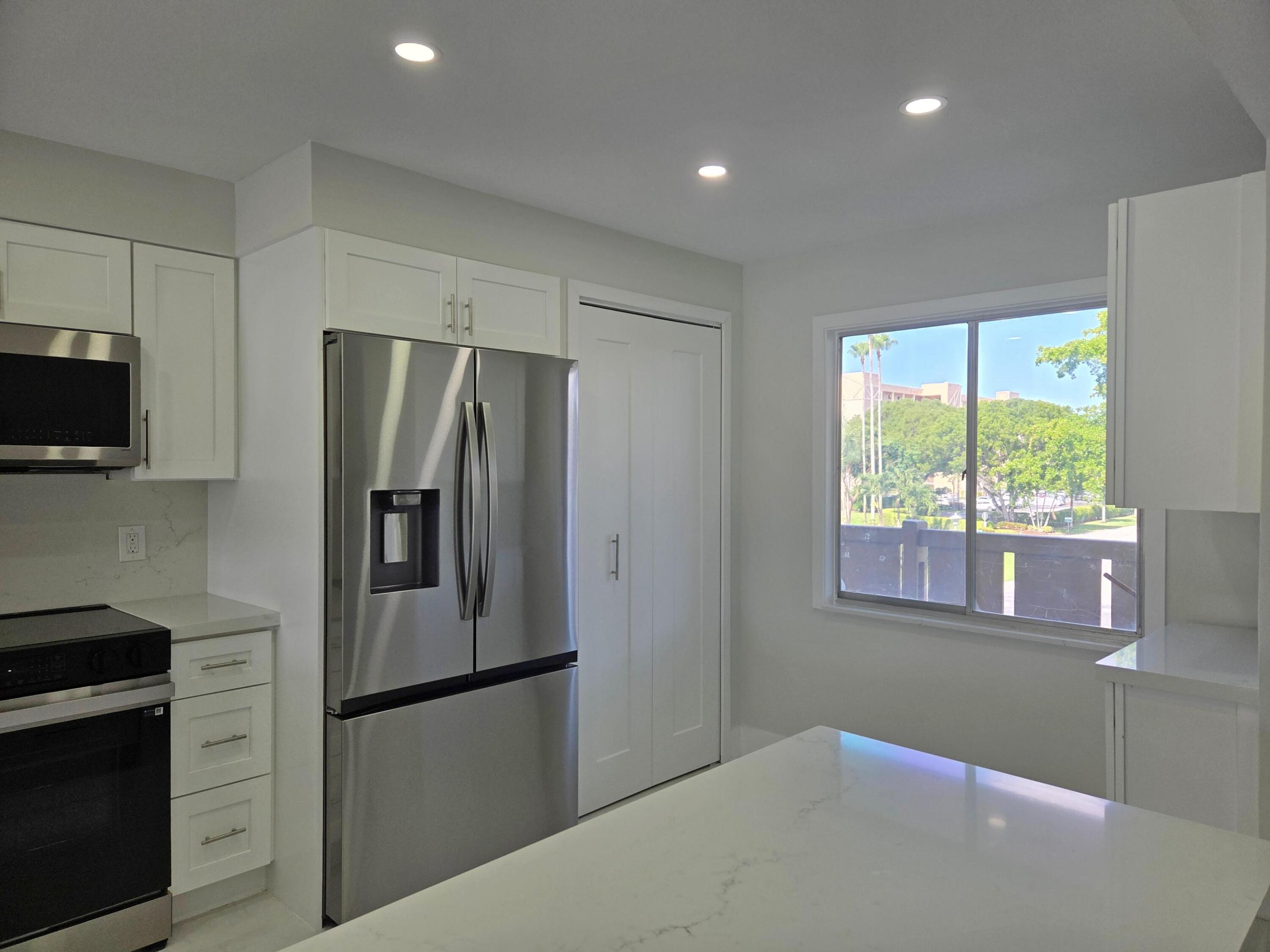 Huntington Lakes - Residential