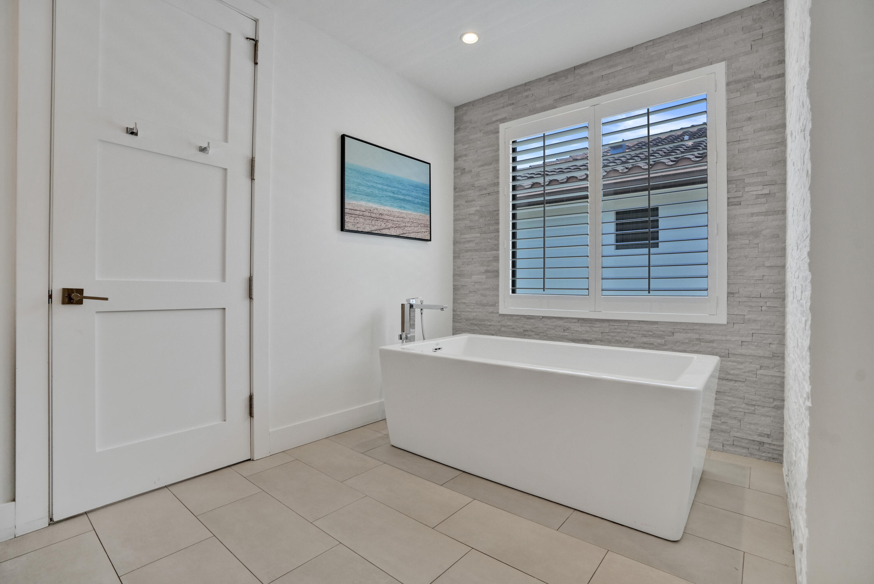 RIO VISTA C J HECTORS RESUB - Residential