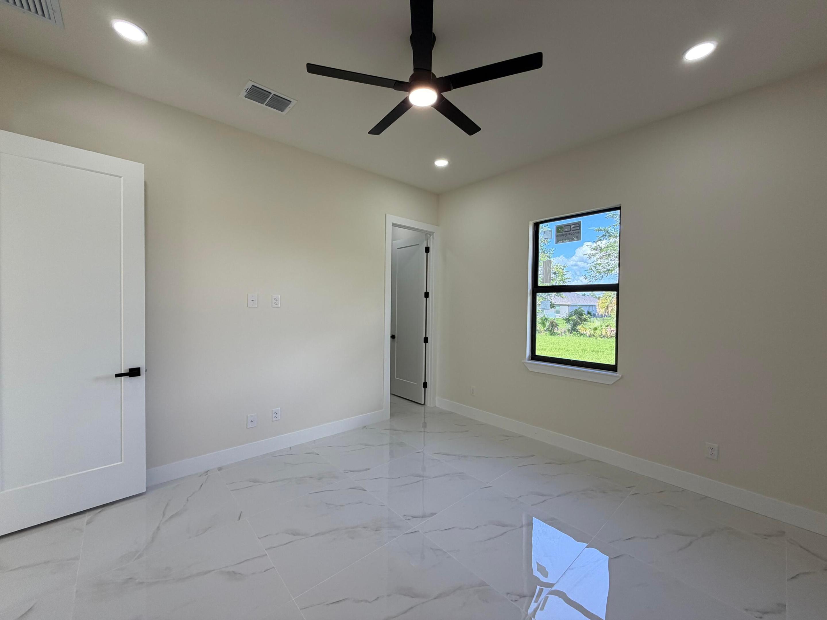 LEHIGH ACRES 15-45-27 - Residential