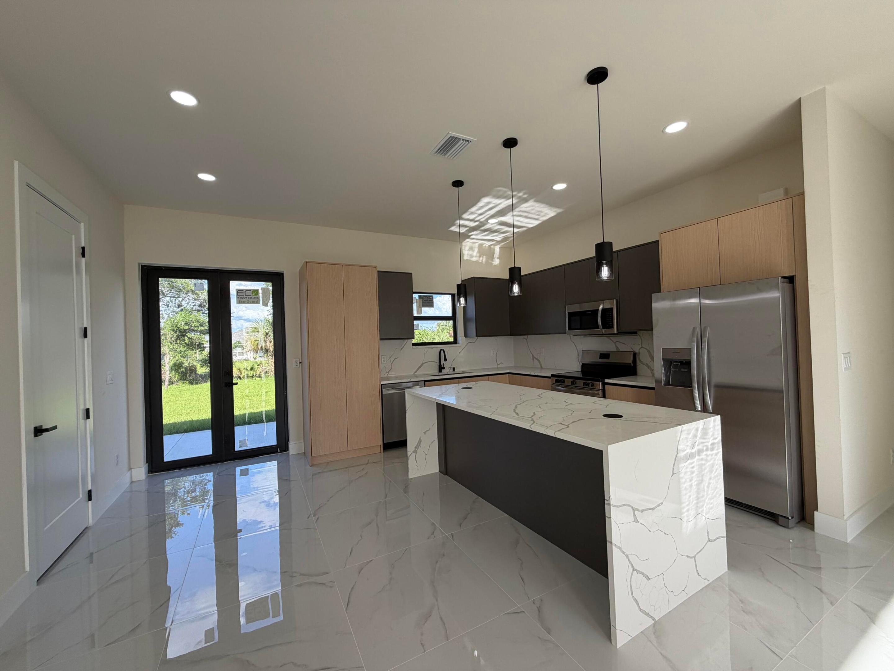 LEHIGH ACRES 15-45-27 - Residential