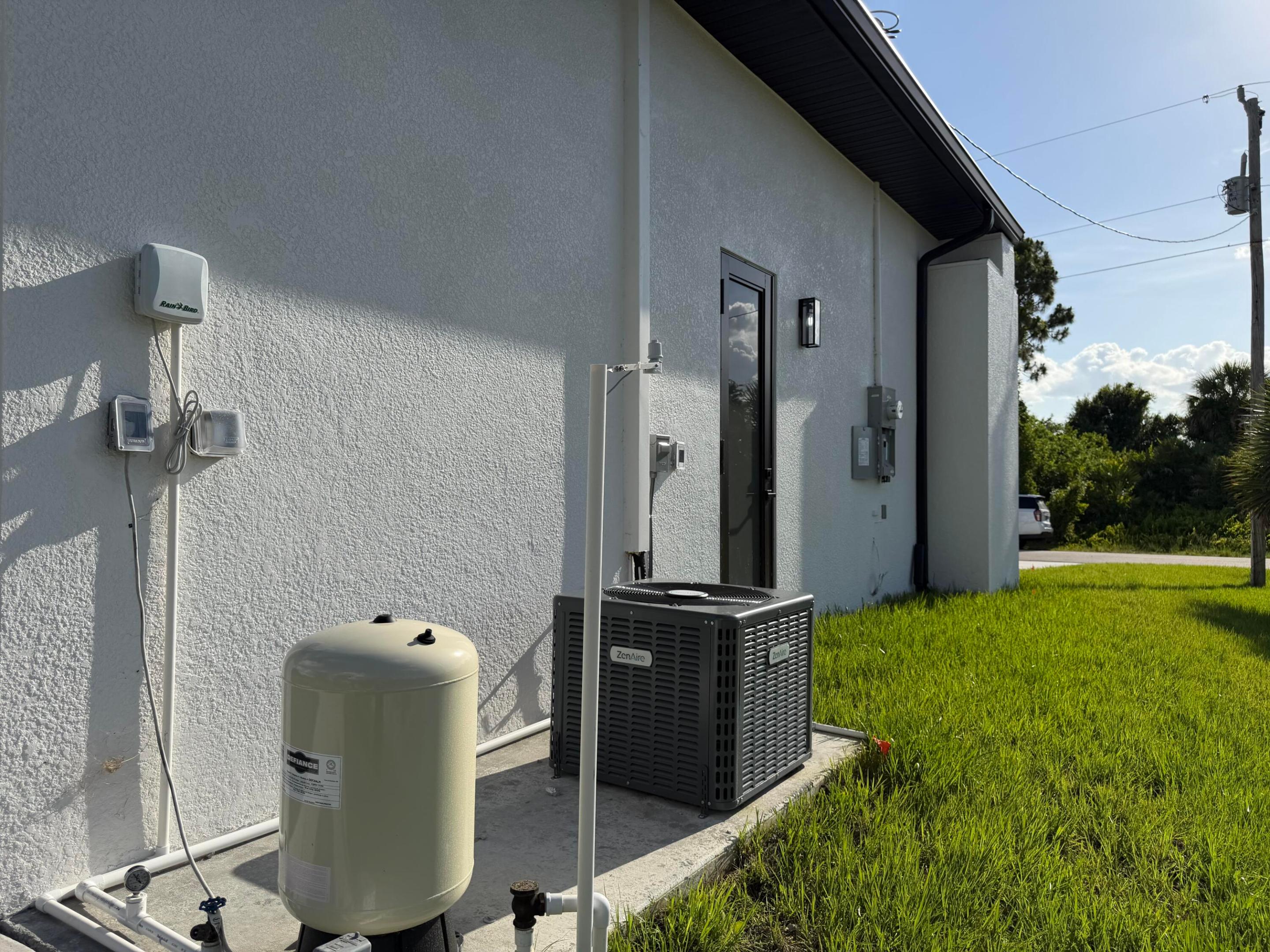 LEHIGH ACRES 15-45-27 - Residential