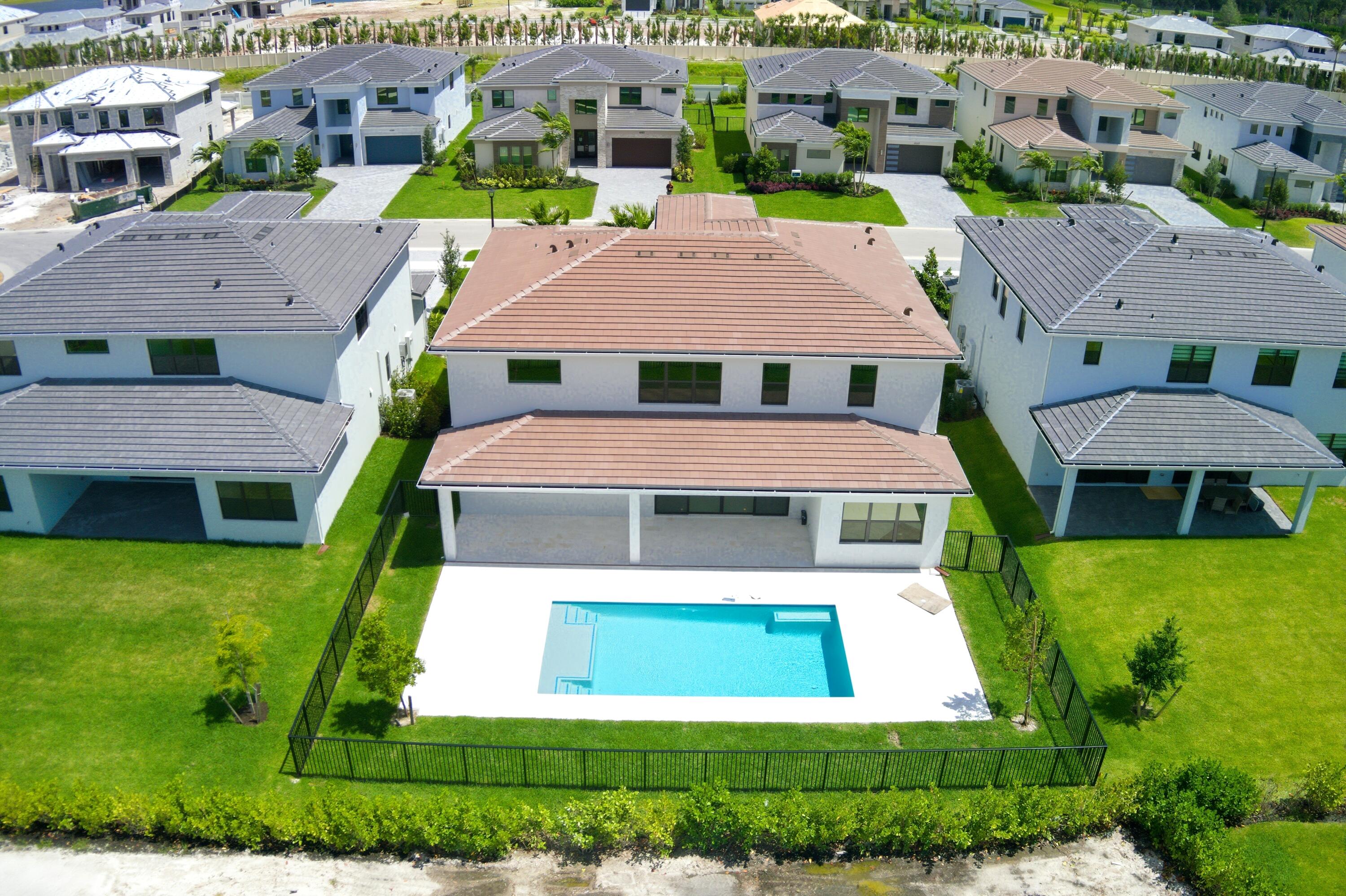 WHITMORE ESTATES - Residential
