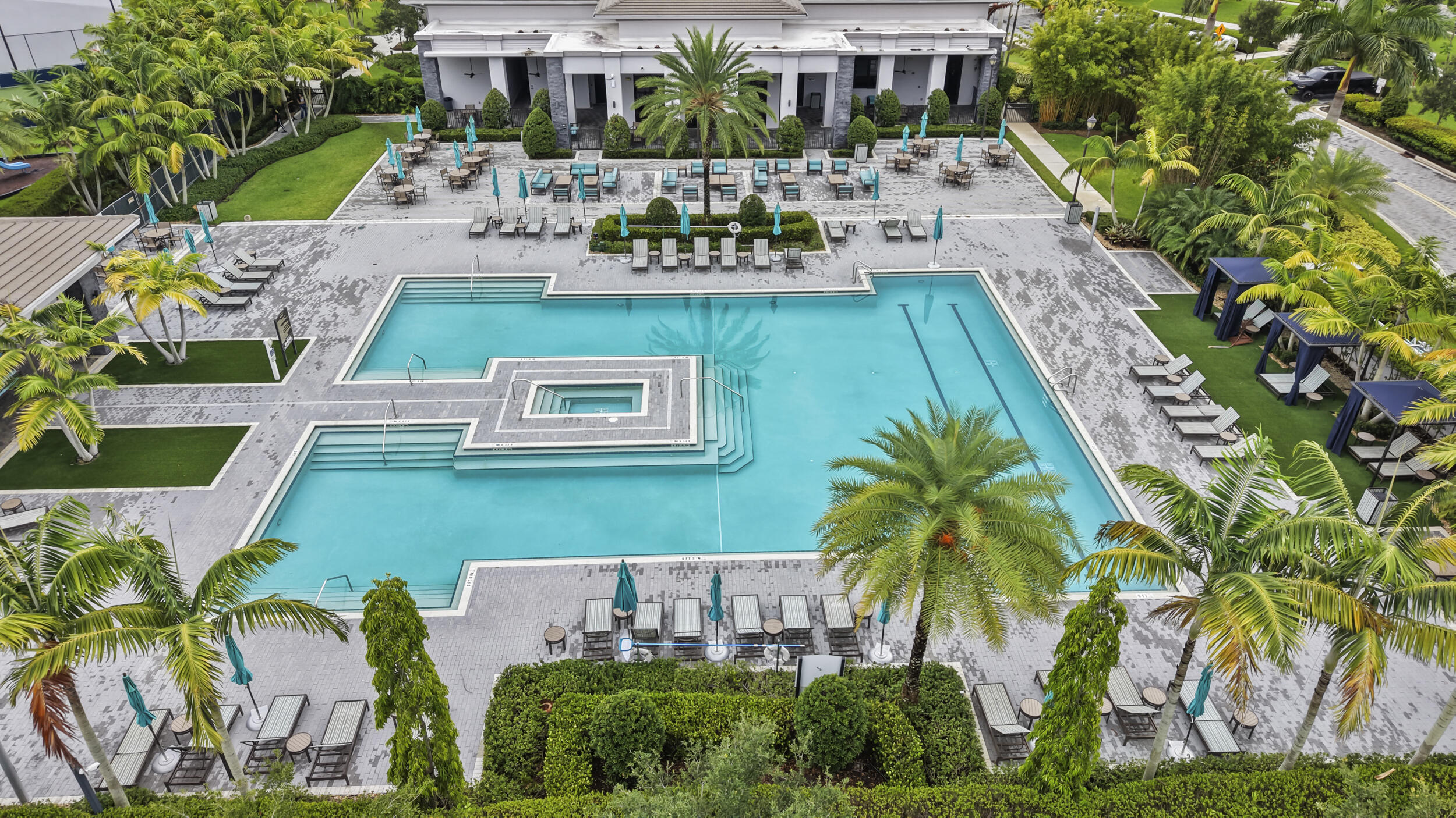 Cascata at Miralago,Triple H Ranch - Residential