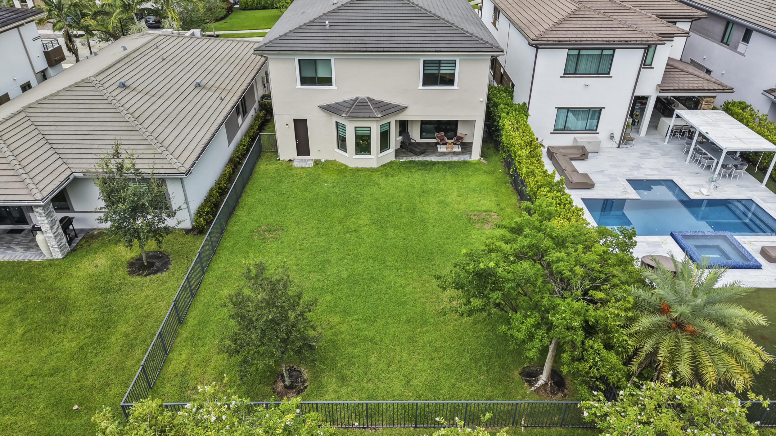 Cascata at Miralago,Triple H Ranch - Residential