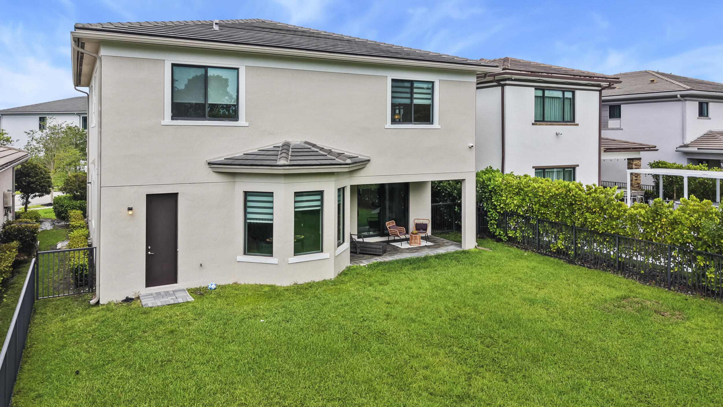 Cascata at Miralago,Triple H Ranch - Residential