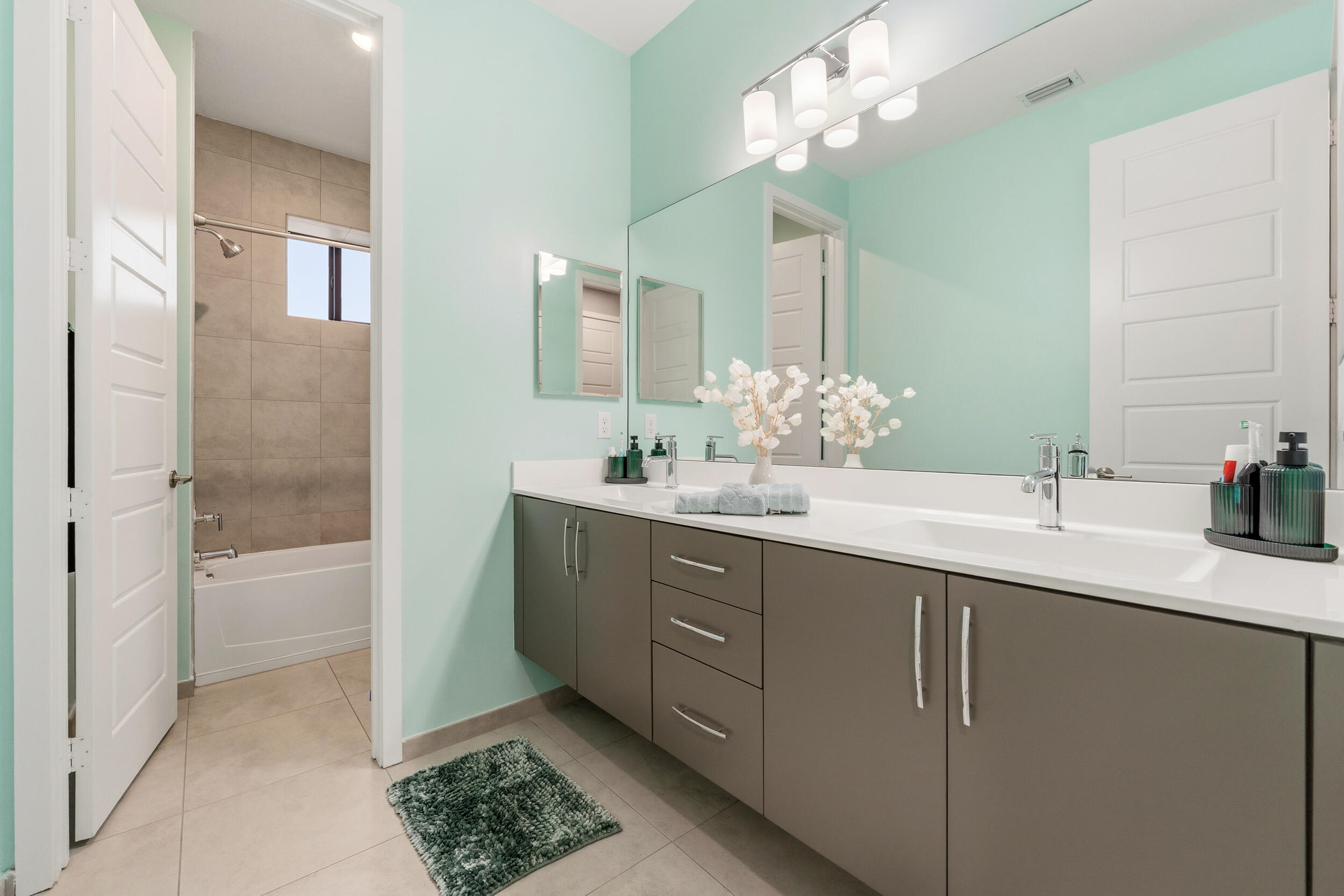 Cascata at Miralago,Triple H Ranch - Residential