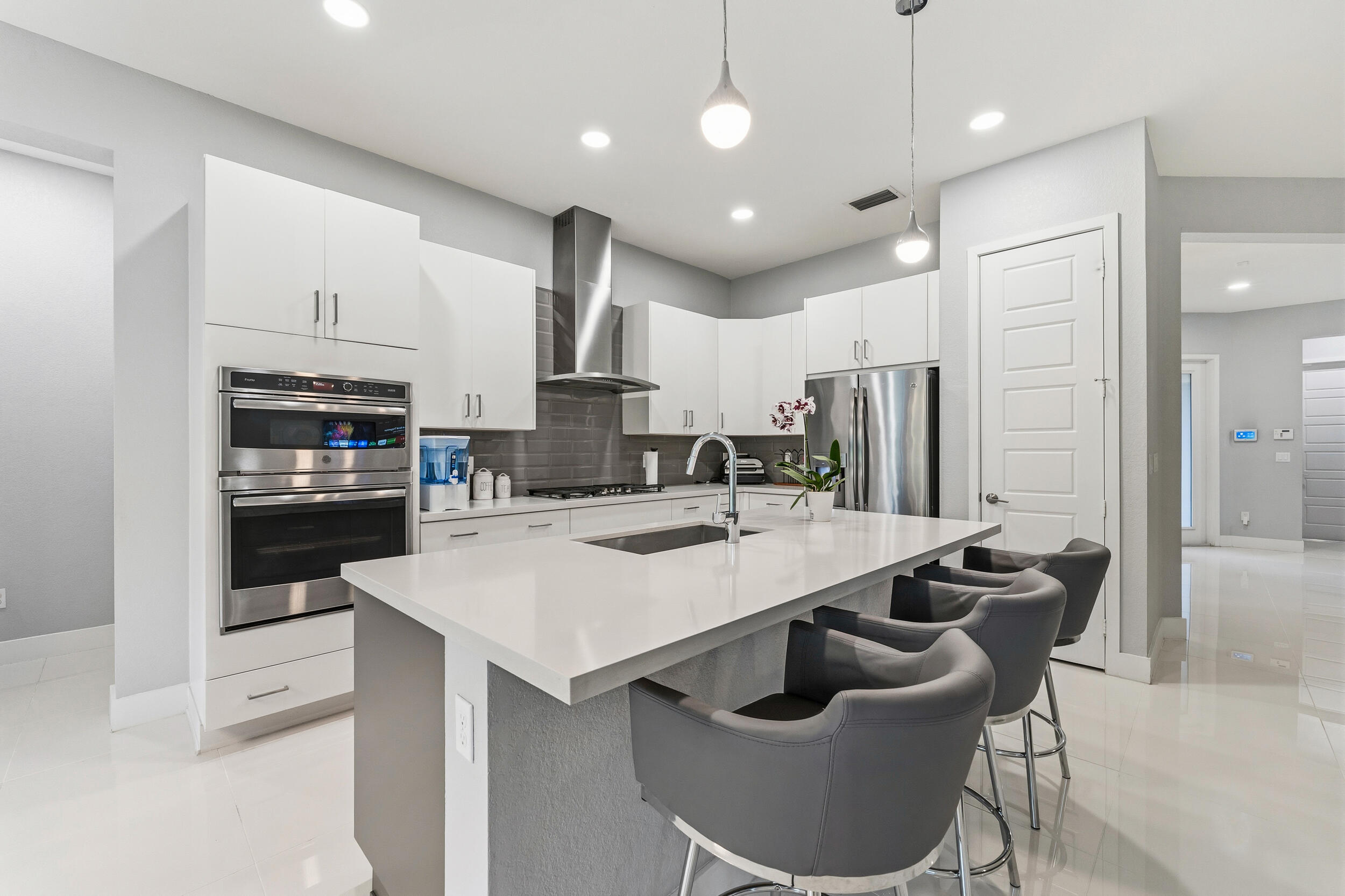 Cascata at Miralago,Triple H Ranch - Residential