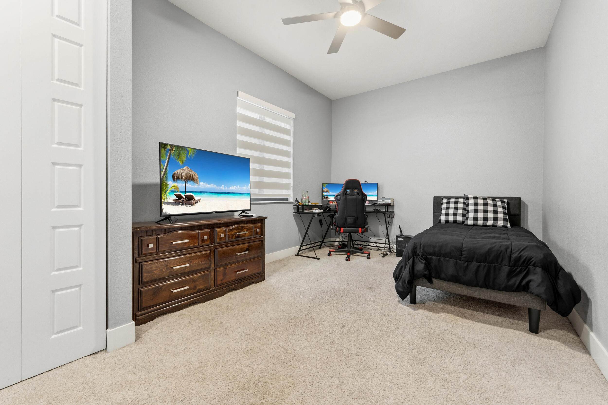 Cascata at Miralago,Triple H Ranch - Residential