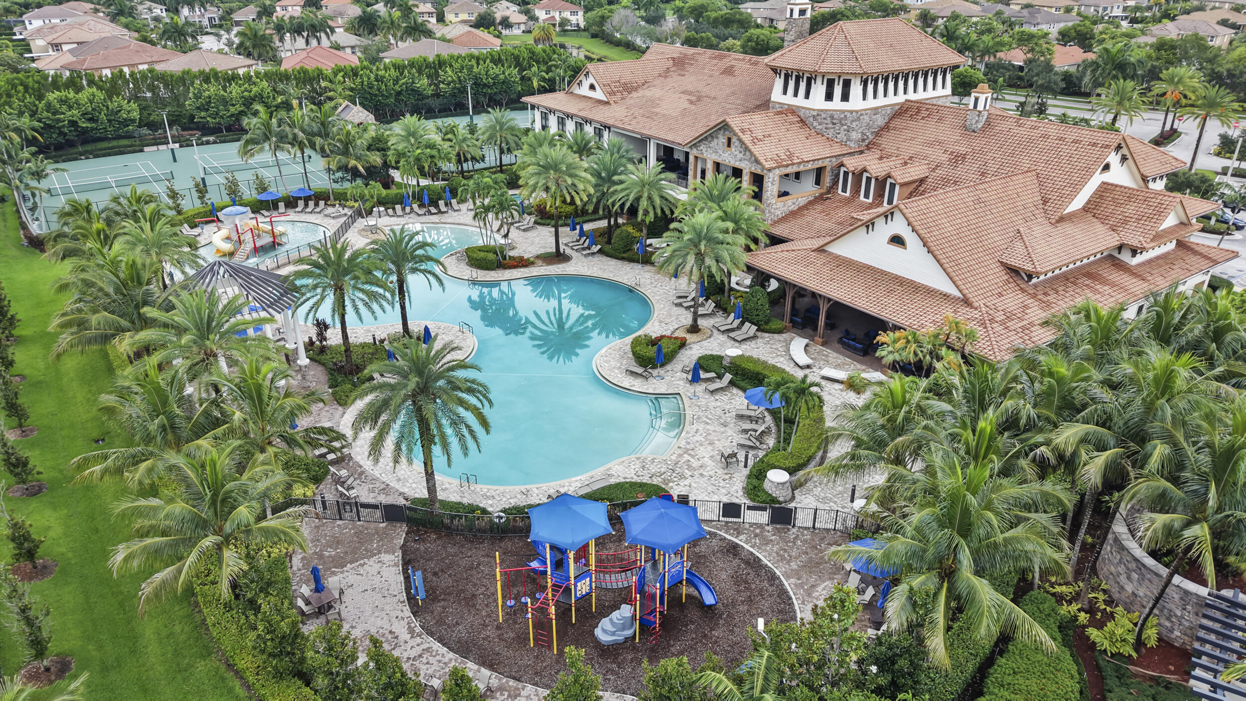 Cascata at Miralago,Triple H Ranch - Residential
