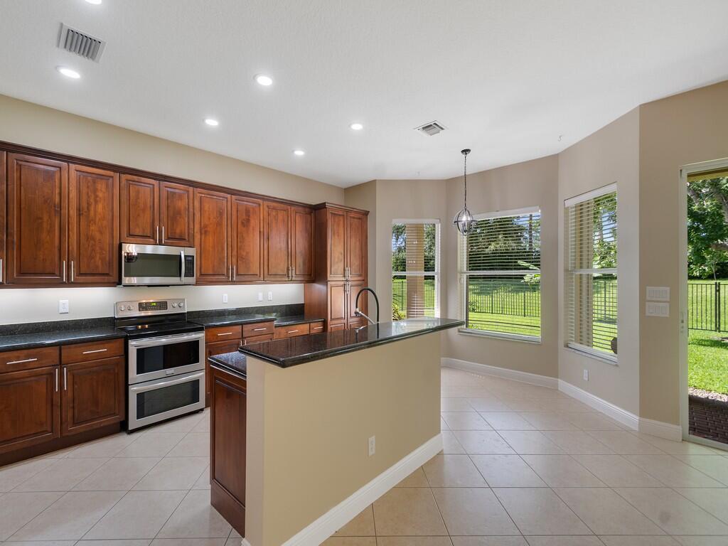 FALCON TRACE PLAT FOUR - Residential
