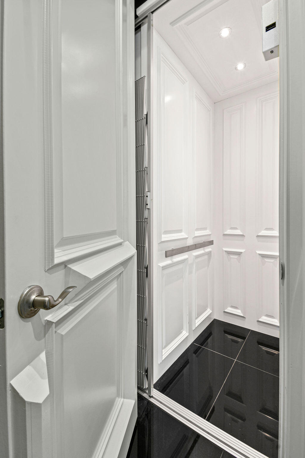 Frenchman's Harbor - Admiral Collection - Residential