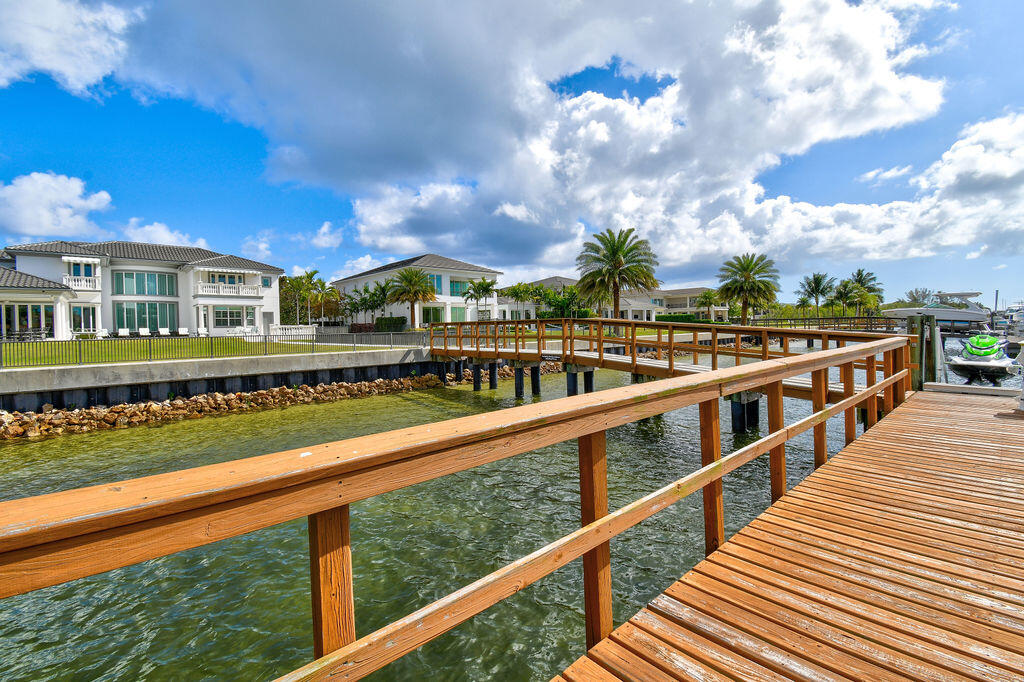 Frenchman's Harbor - Admiral Collection - Residential