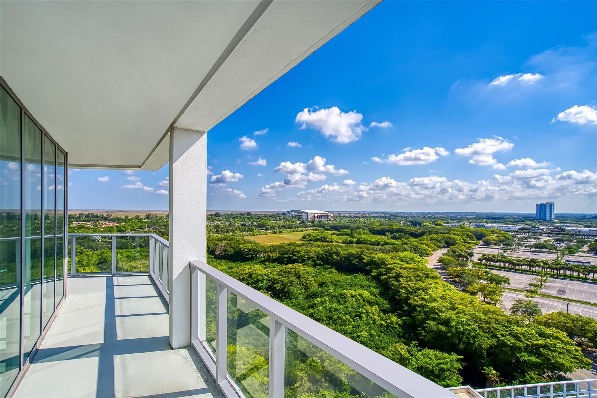 METROPICA NORTH TOWER ONE - Residential