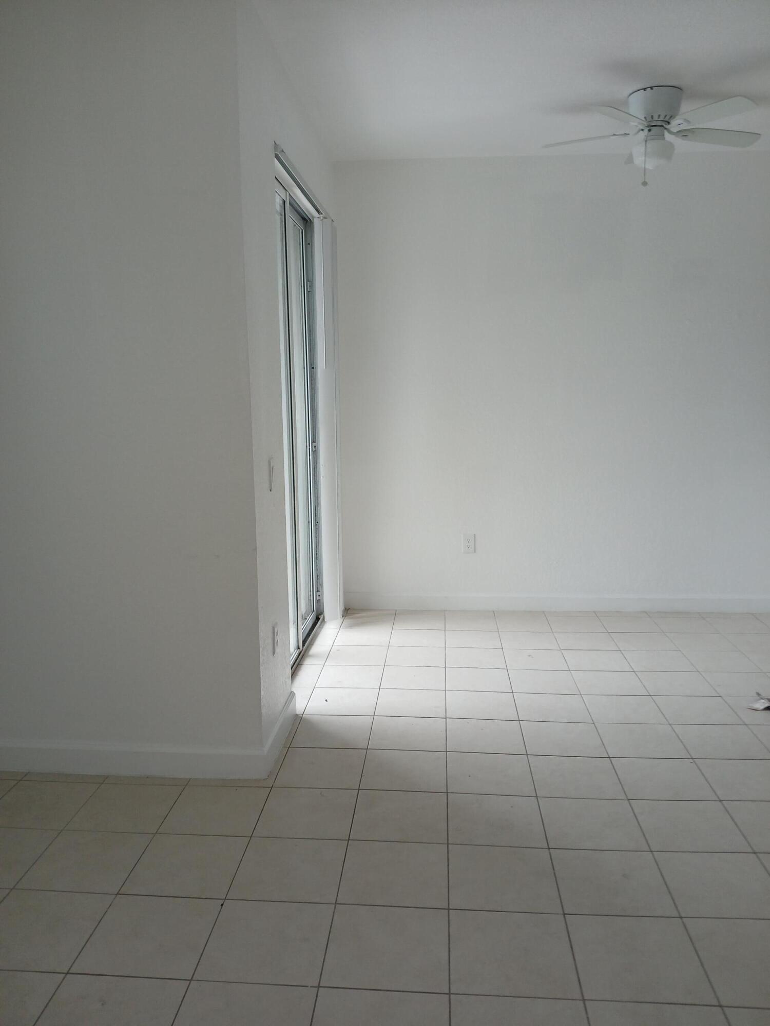 SHOMA COURTYARDS II AT ROYAL PALM CONDOM - Residential