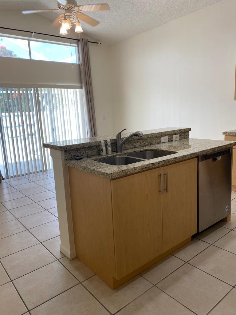SILVER LAKES PHASE III - Residential Lease