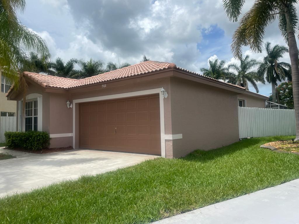 SILVER LAKES PHASE III - Residential Lease