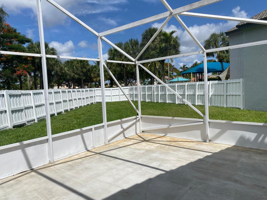 SILVER LAKES PHASE III - Residential Lease