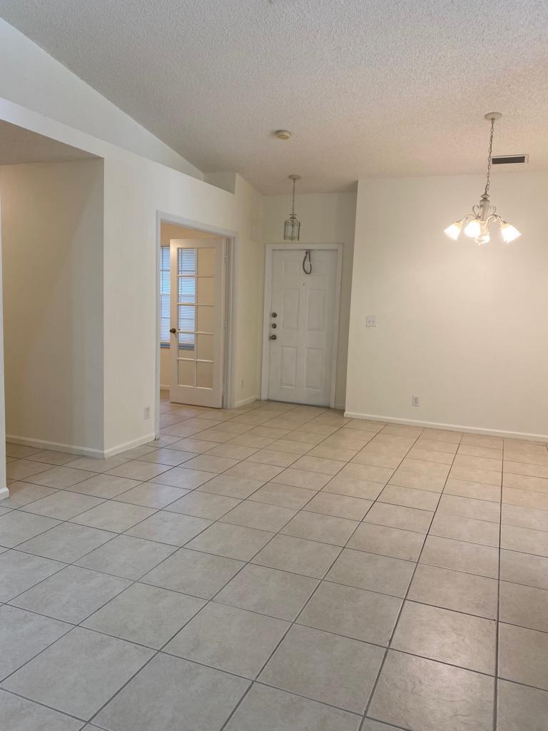 SILVER LAKES PHASE III - Residential Lease
