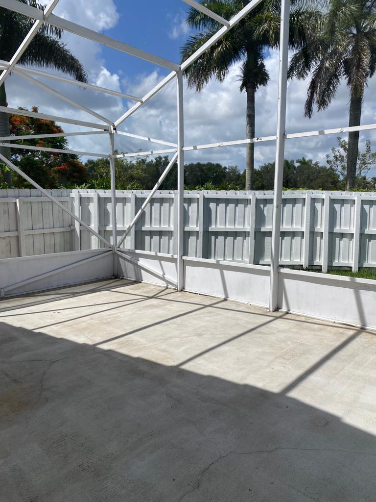SILVER LAKES PHASE III - Residential Lease