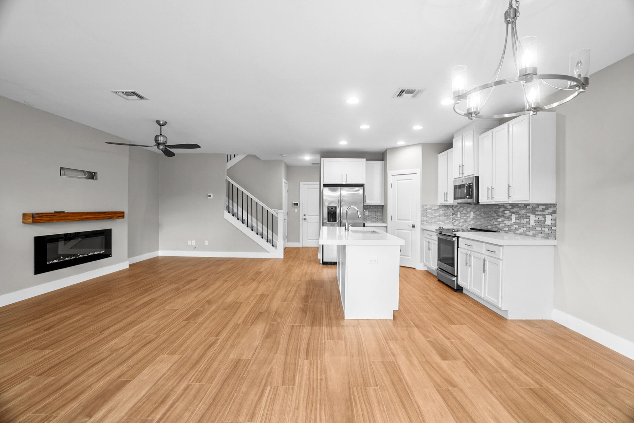 Aqua Bella - Residential Lease