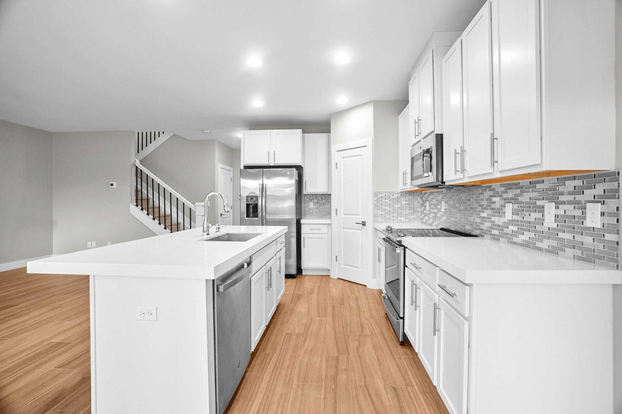 Aqua Bella - Residential Lease
