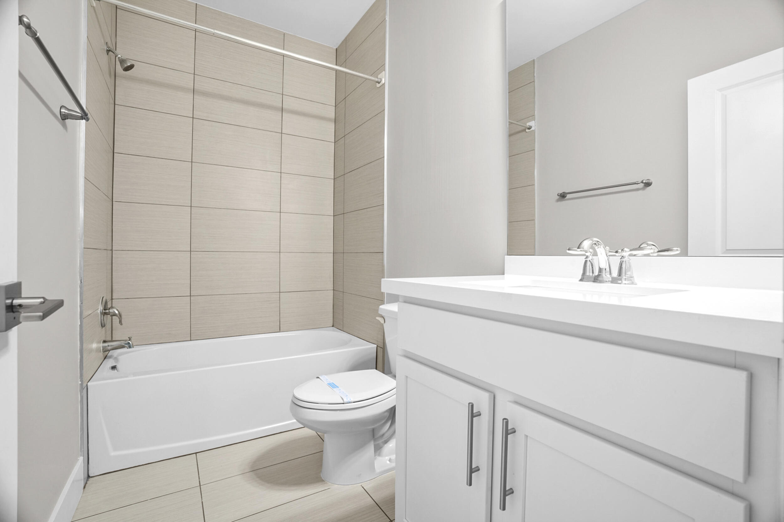 Aqua Bella - Residential Lease