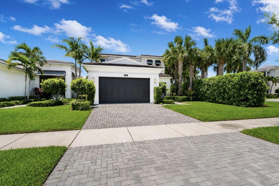 ARTISTRY - Residential