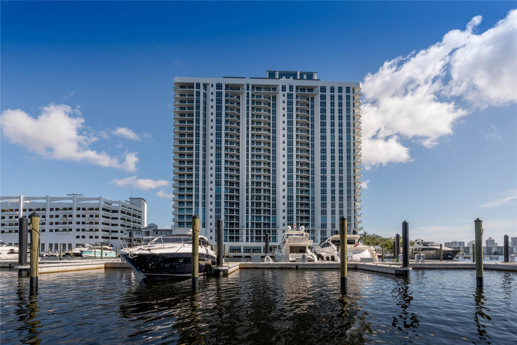 MARINA PALMS RESIDENCES N - Residential