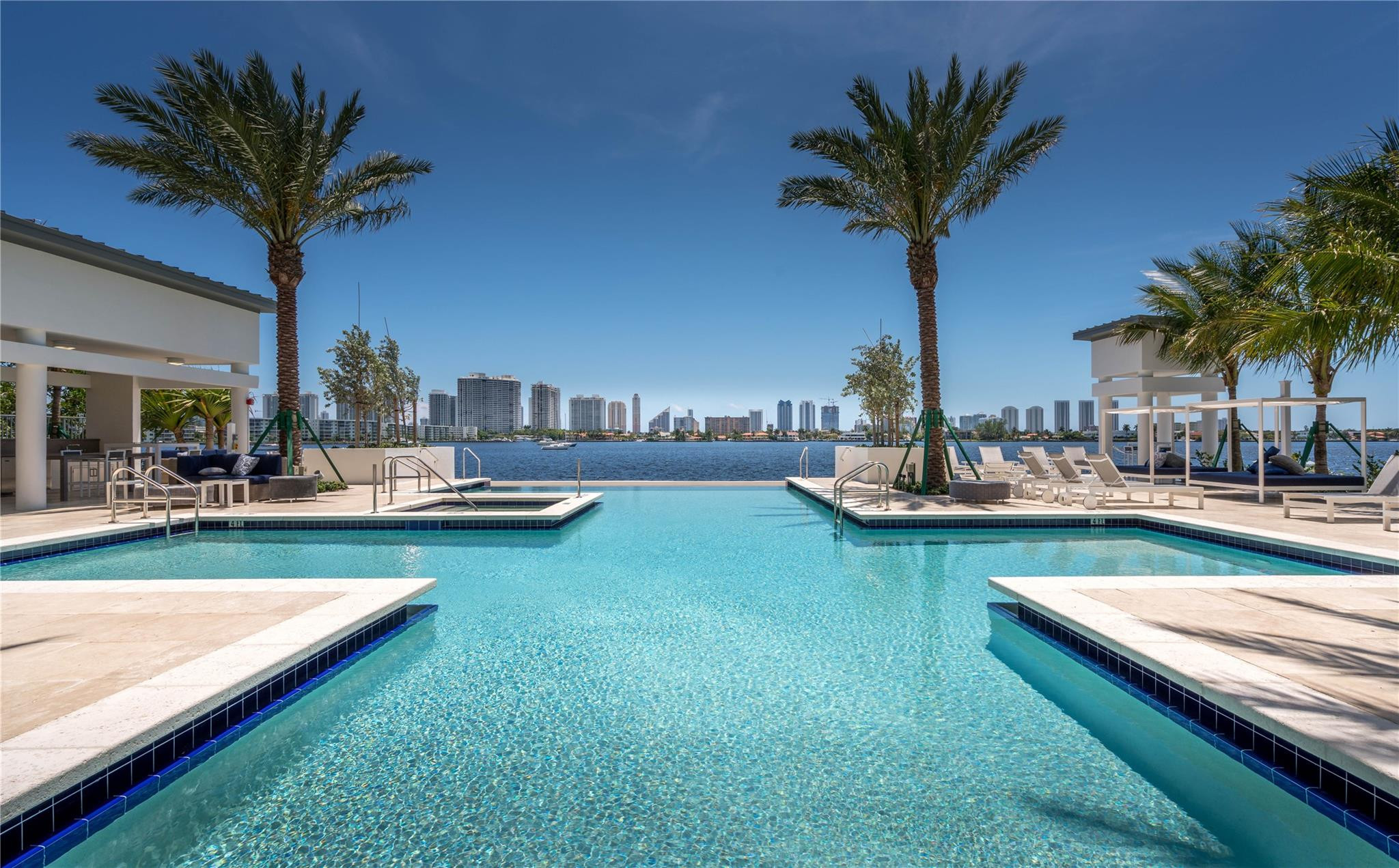 MARINA PALMS RESIDENCES N - Residential
