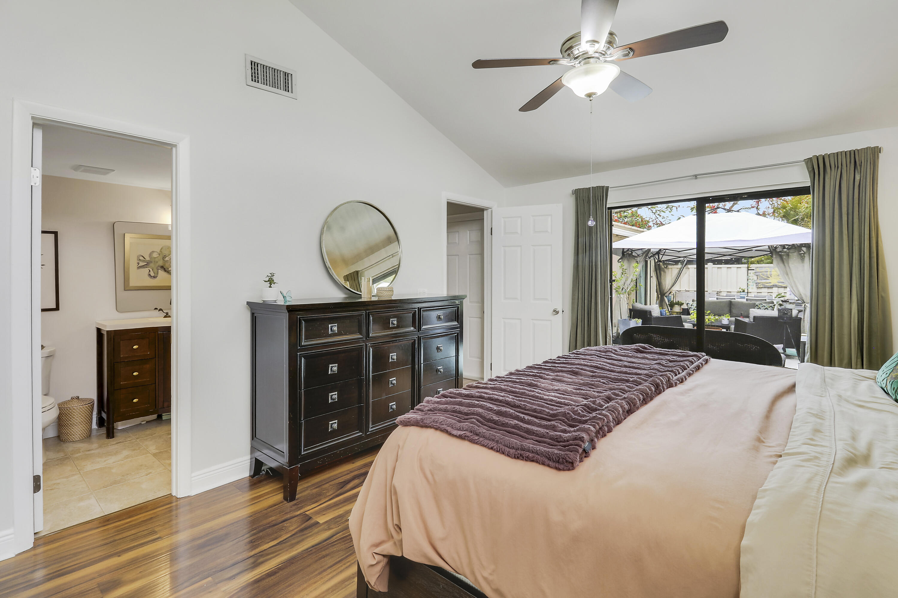 WESTWOOD GARDENS 3 - Residential