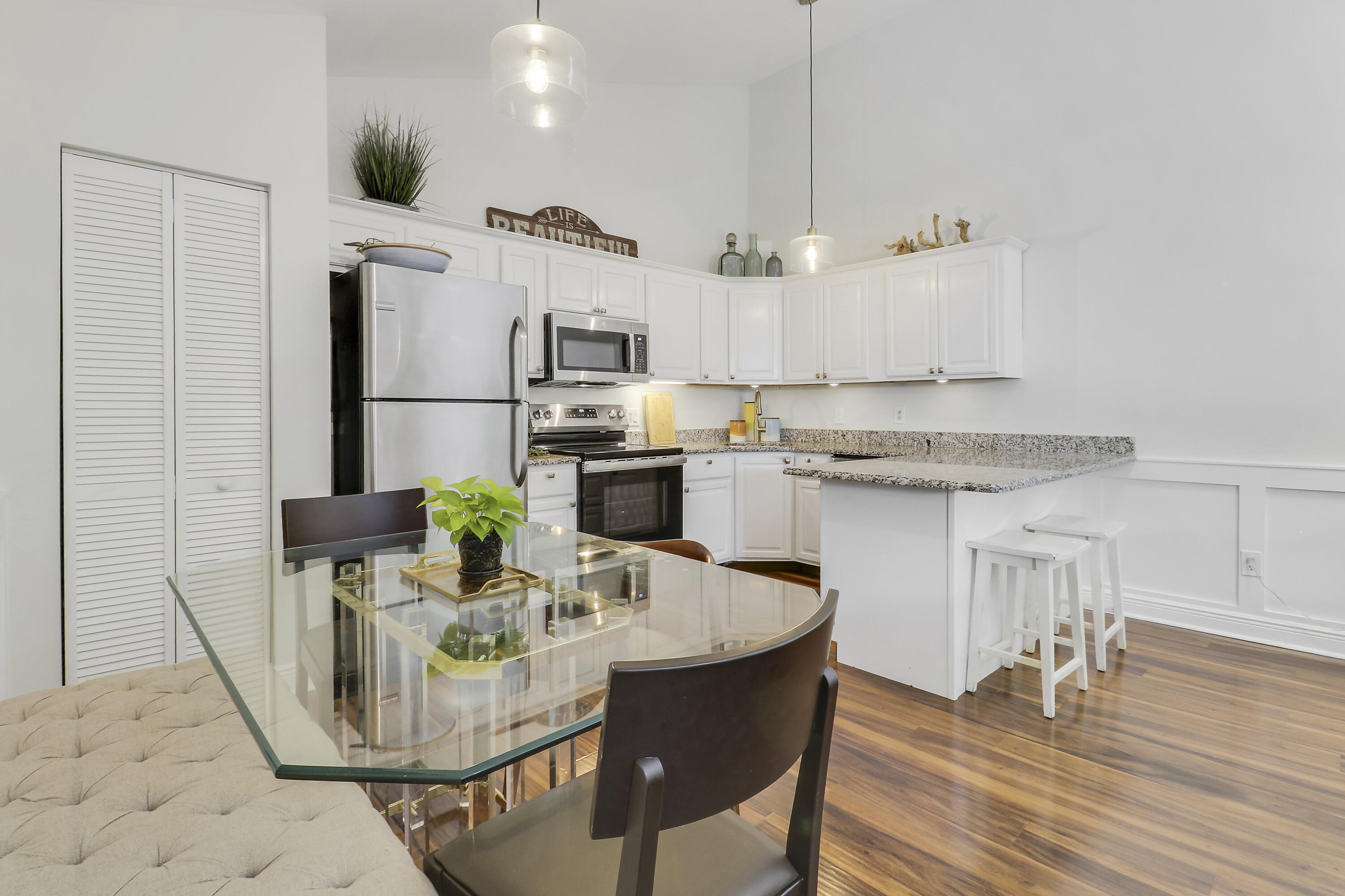 WESTWOOD GARDENS 3 - Residential