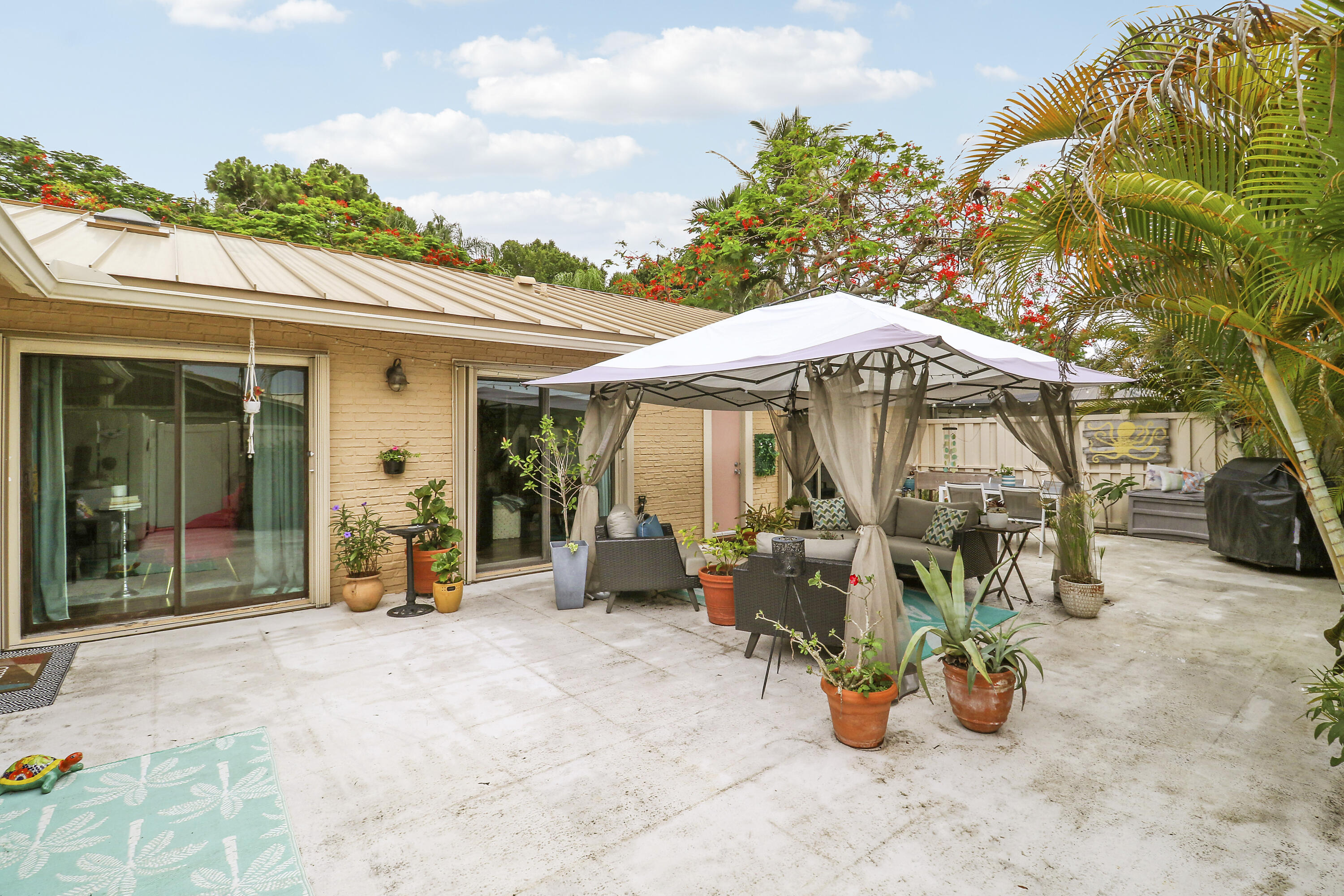 WESTWOOD GARDENS 3 - Residential