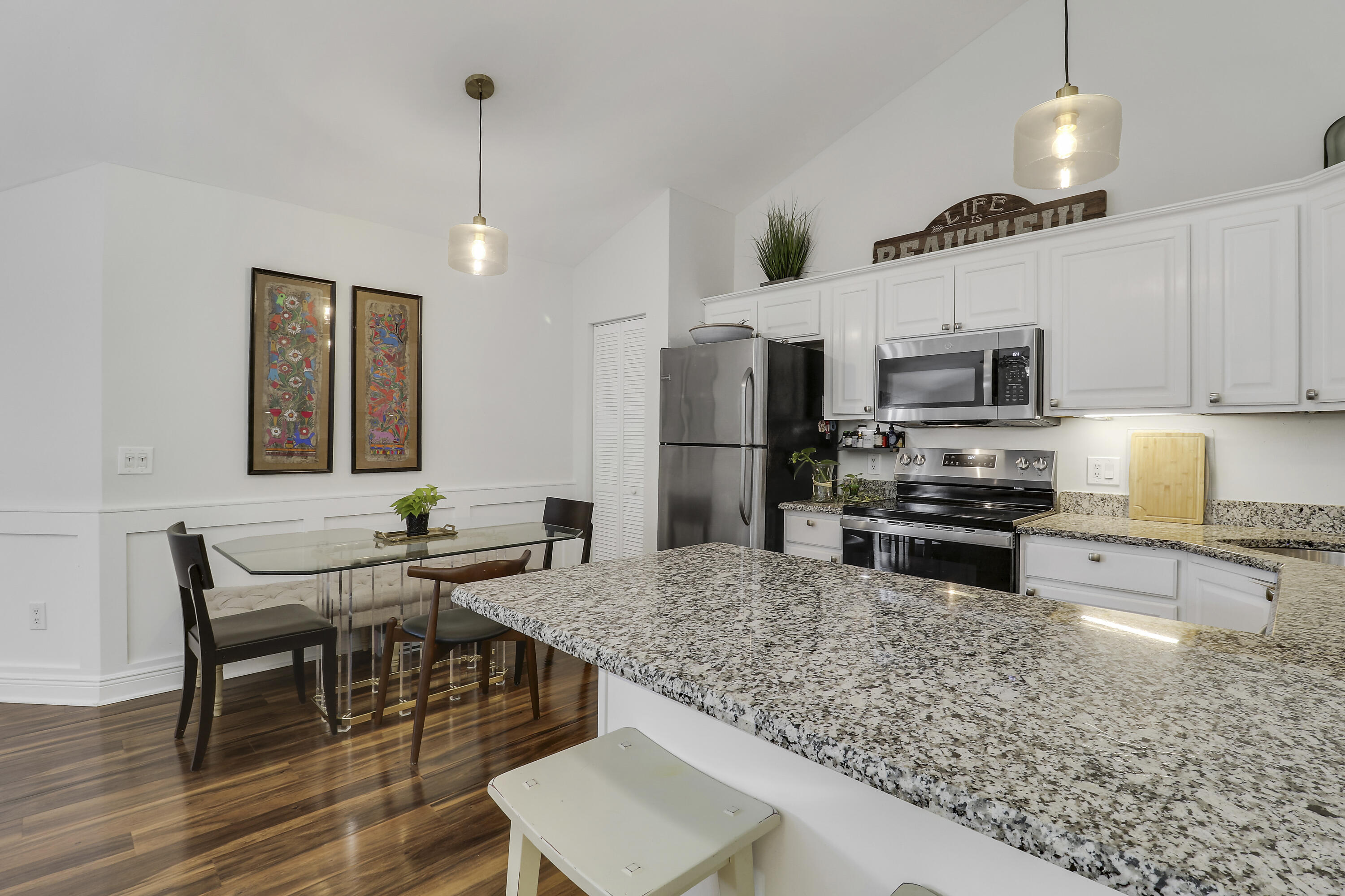 WESTWOOD GARDENS 3 - Residential