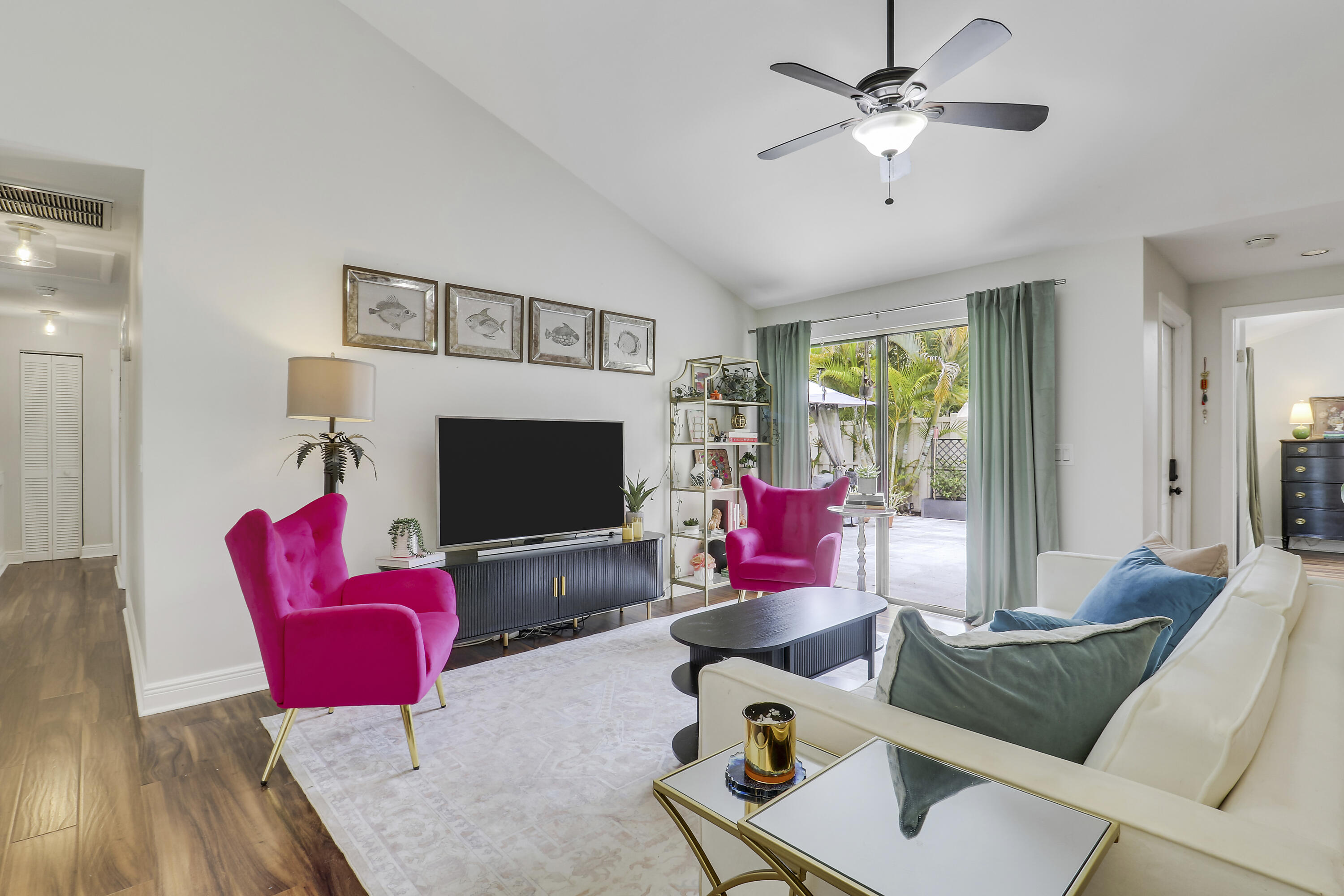 WESTWOOD GARDENS 3 - Residential