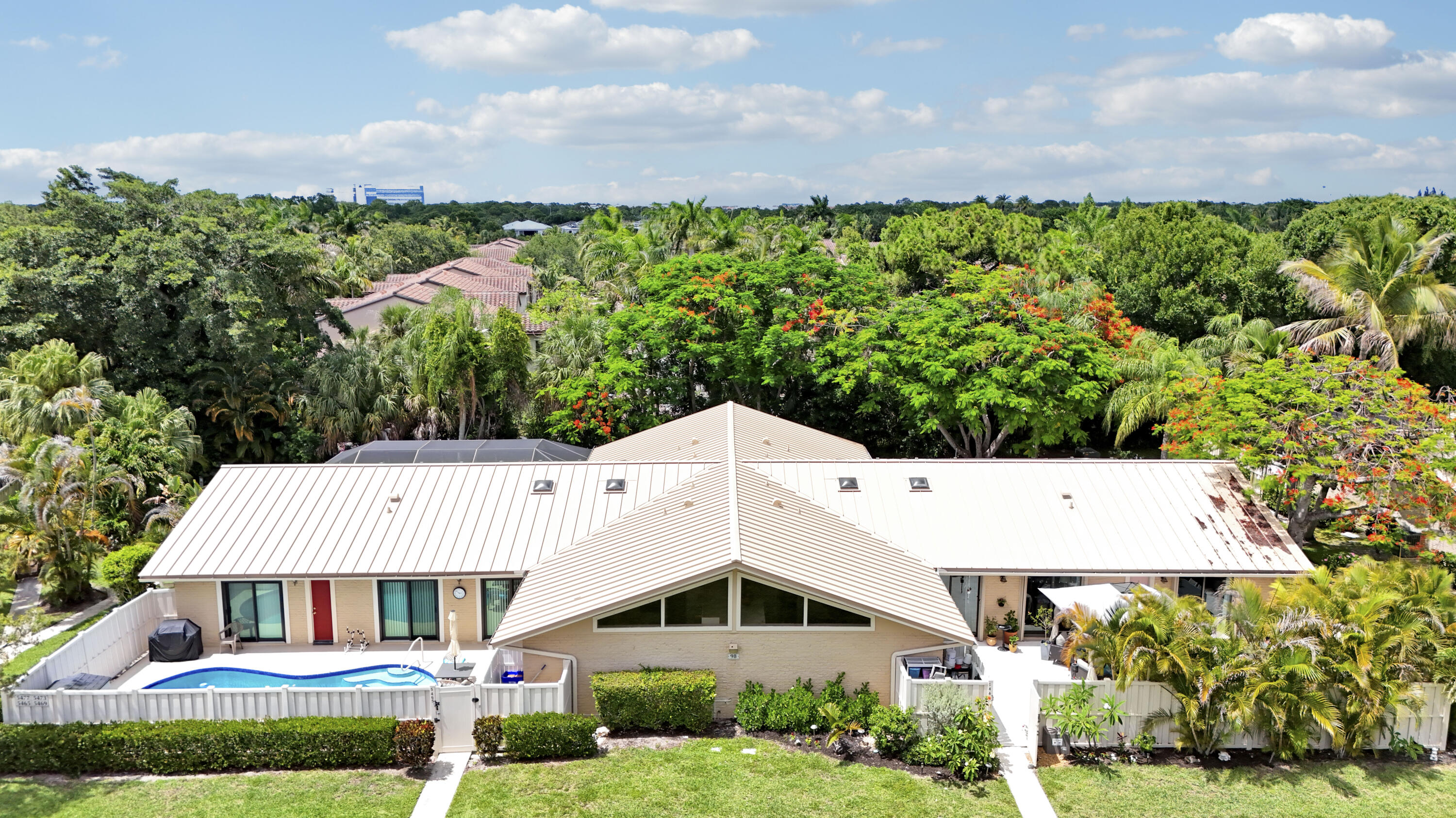 WESTWOOD GARDENS 3 - Residential