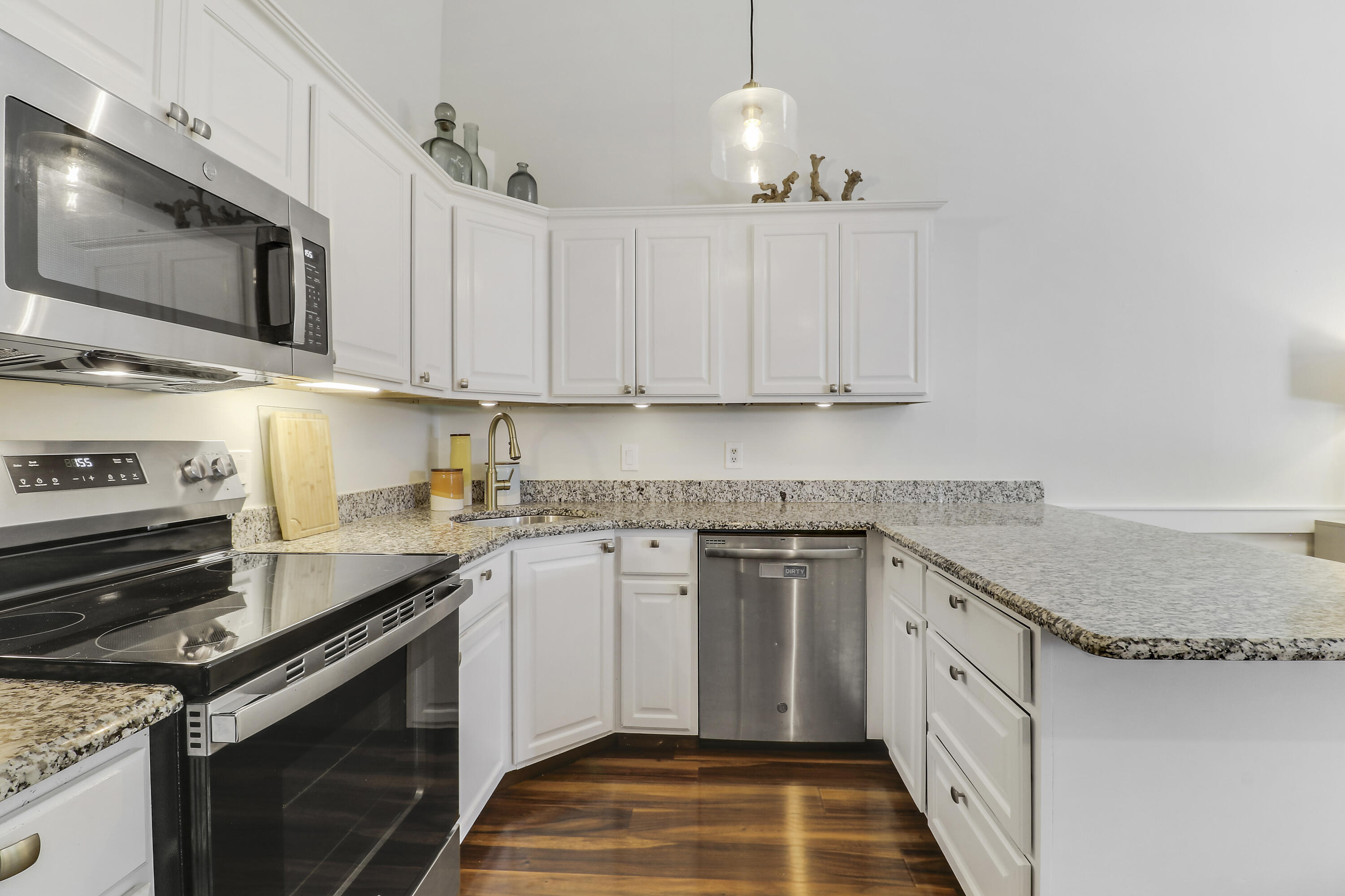 WESTWOOD GARDENS 3 - Residential