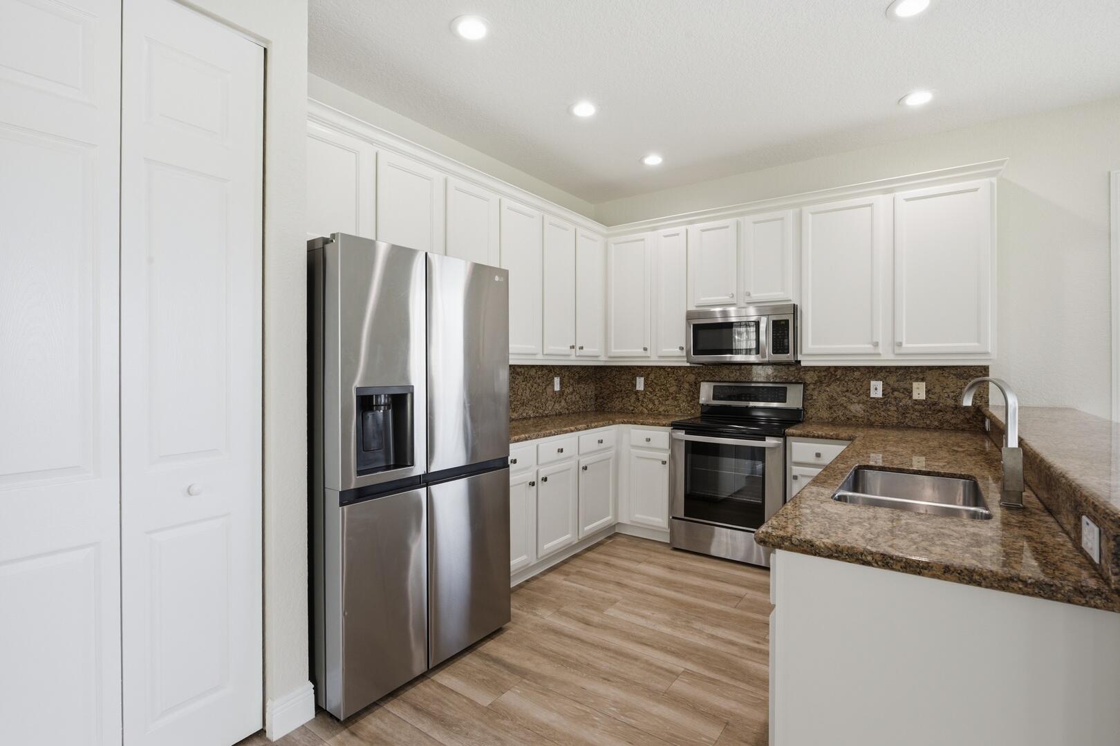 CANYON LAKES 6 - Residential